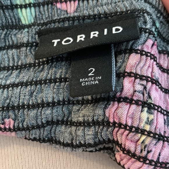 Torrid - BLACK FLORAL OFF SHOULDER CHALLIS JUMPSUIT - Picture 5 of 5